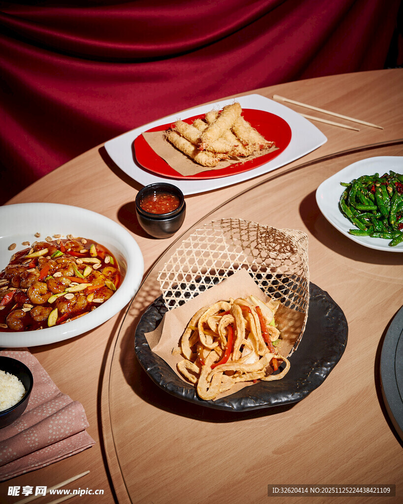多样中式美食
