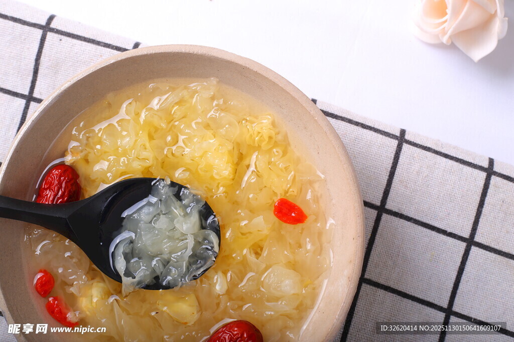 美味银耳羹