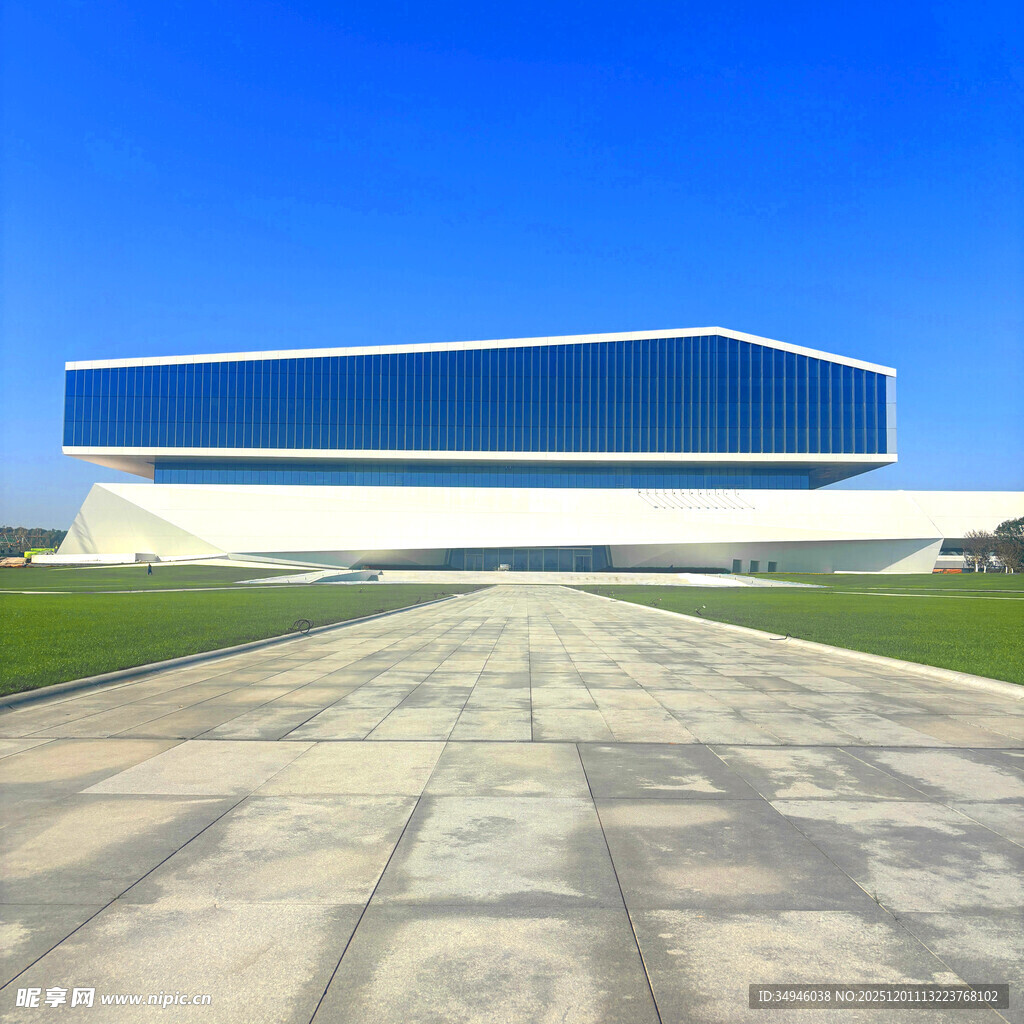 现代简约风格的独特建筑