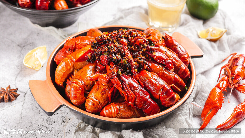 美味香辣小龙虾