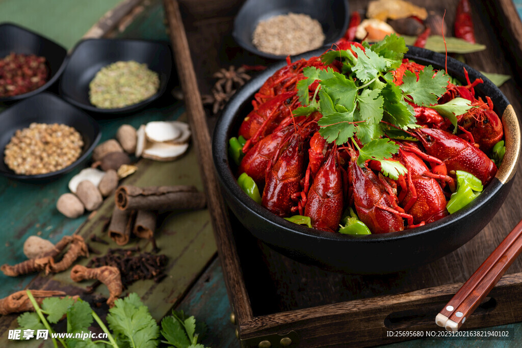 麻辣小龙虾