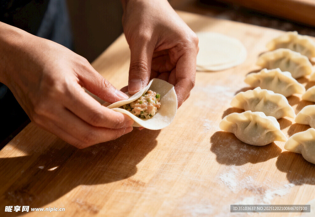手工包饺子场景