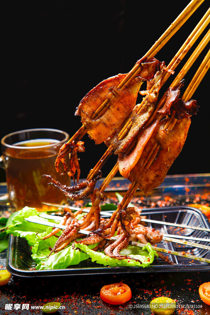 美味碳烤鱿鱼串