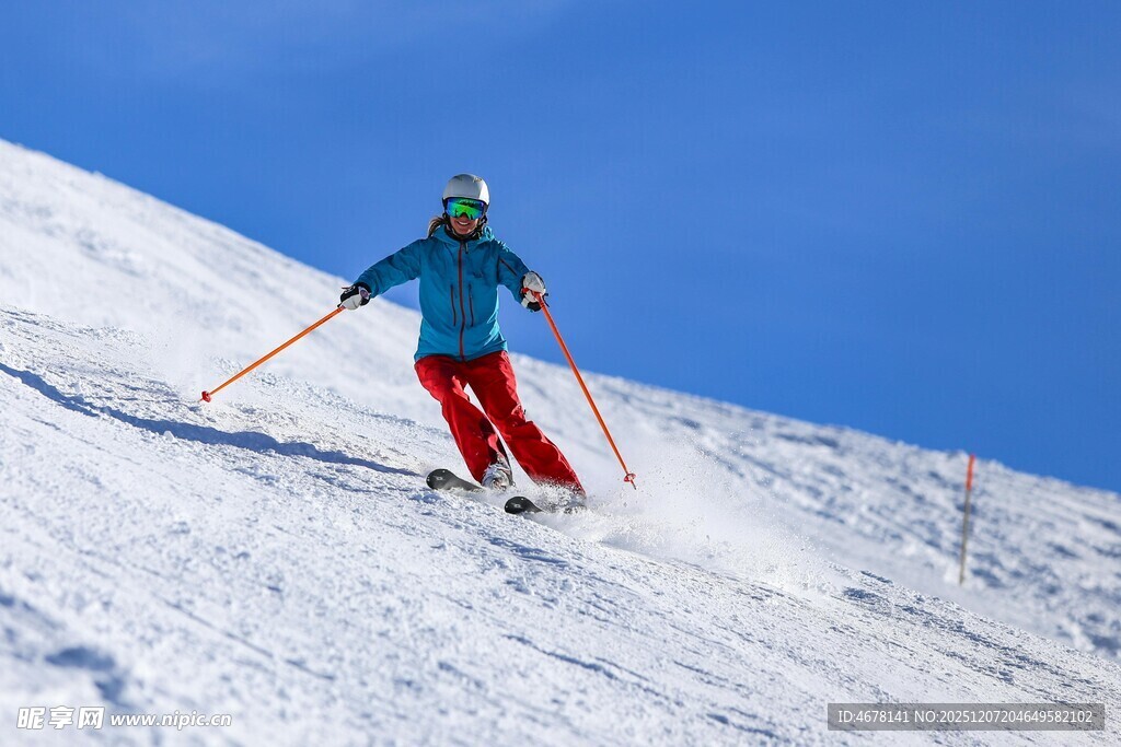 女子滑雪英姿