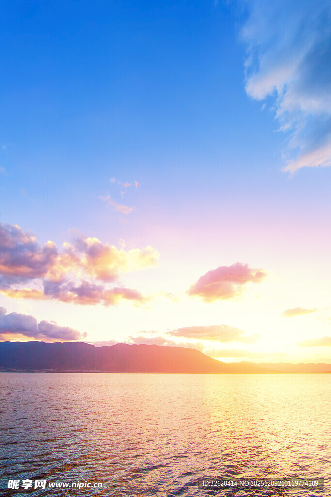 海上壮丽日出美景