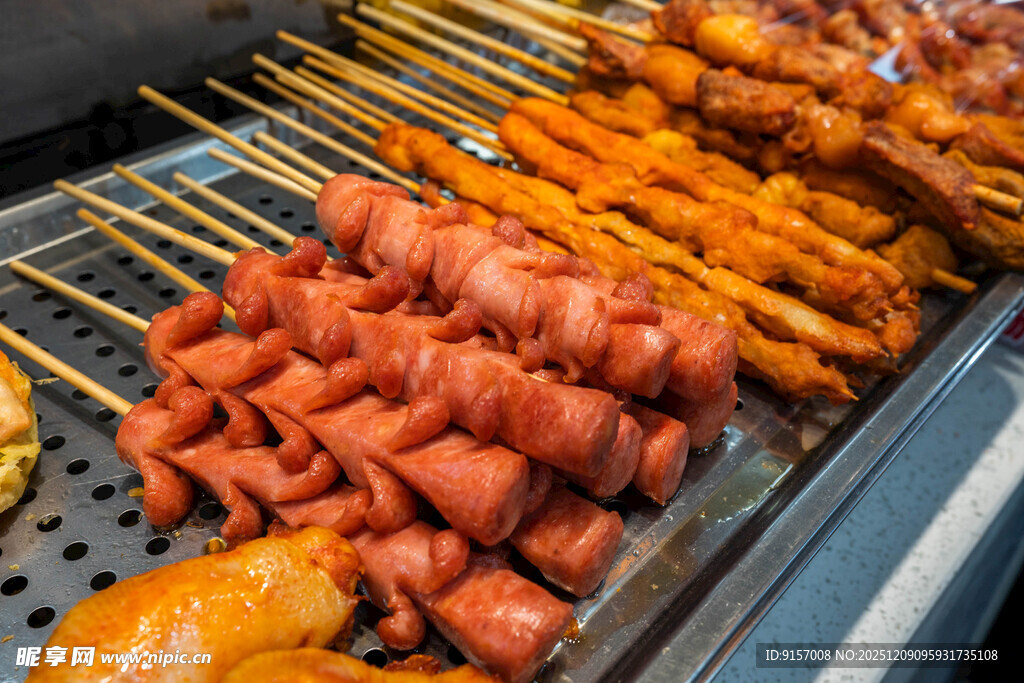 多样美味烤串诱人呈现