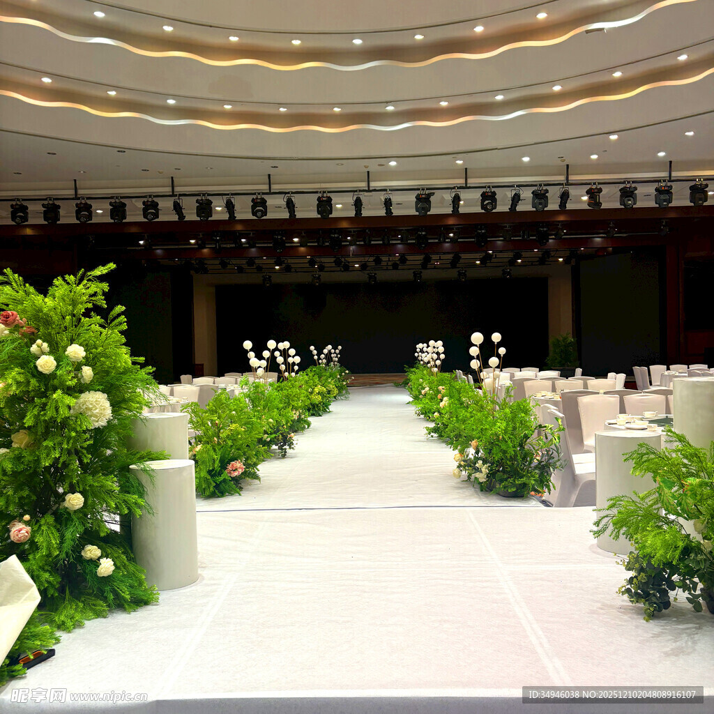 优雅婚礼现场布置