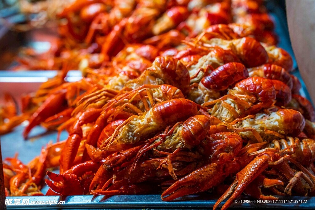 美味蒜蓉小龙虾