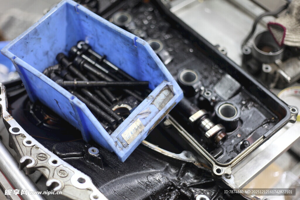 汽车维修零件工具场景