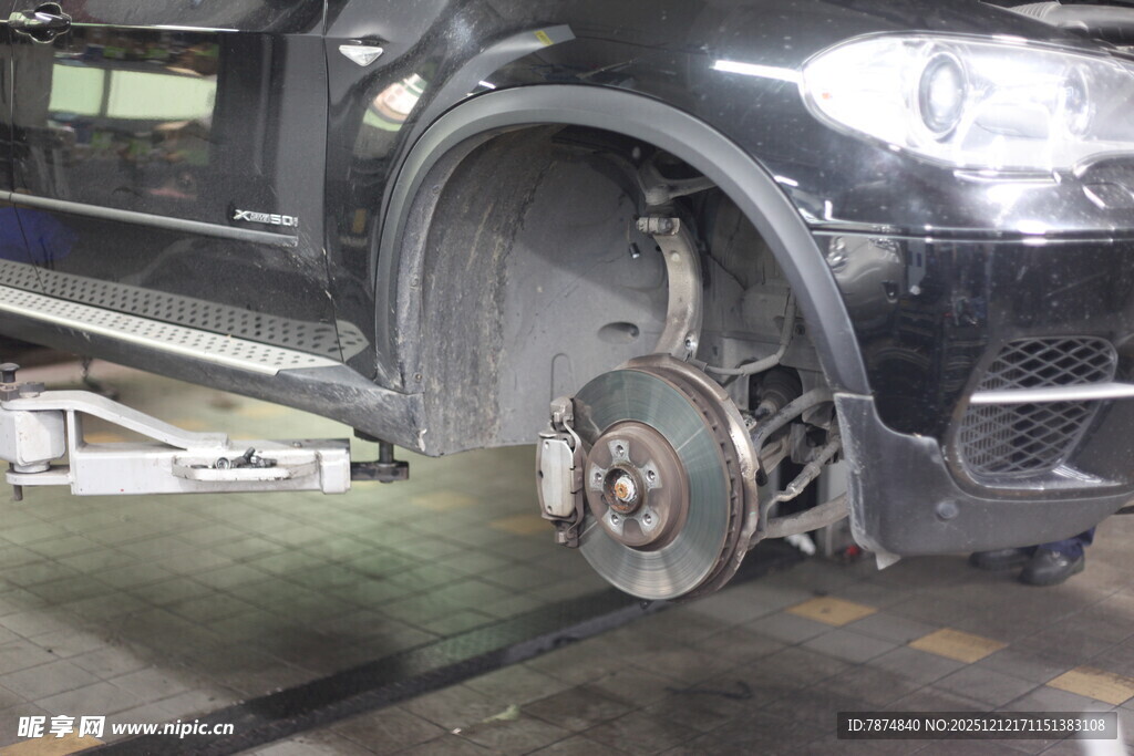 汽车维修中悬挂部件检修