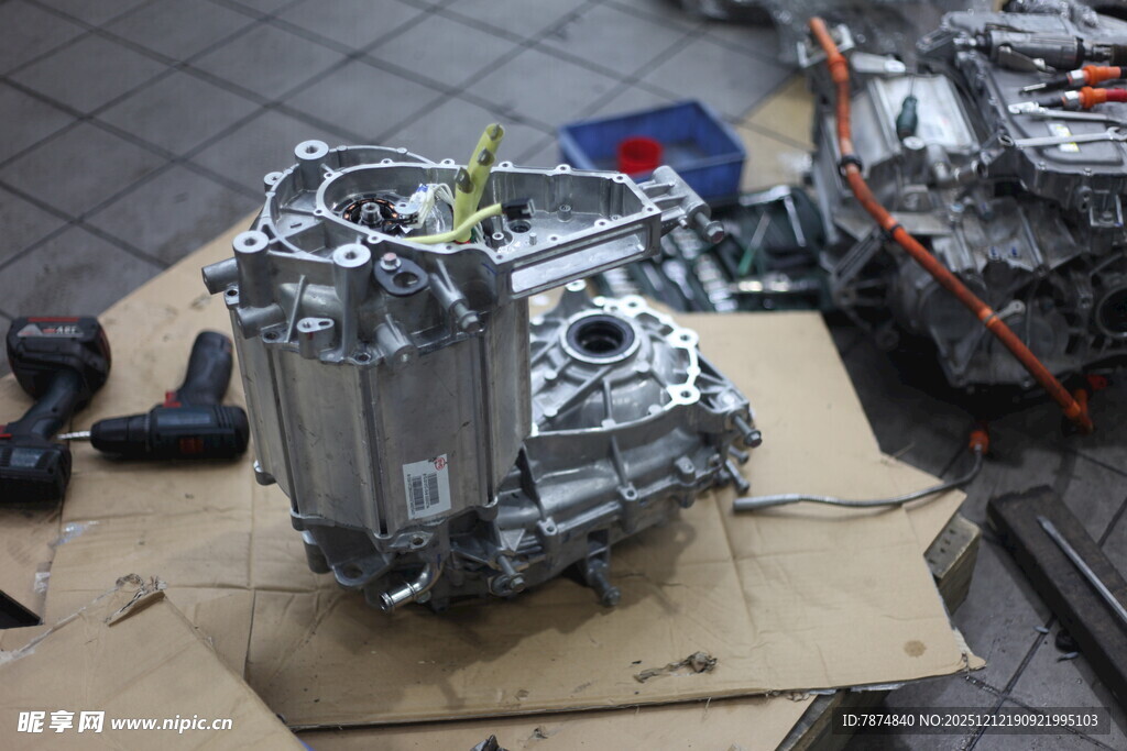 汽车变速器零件展示