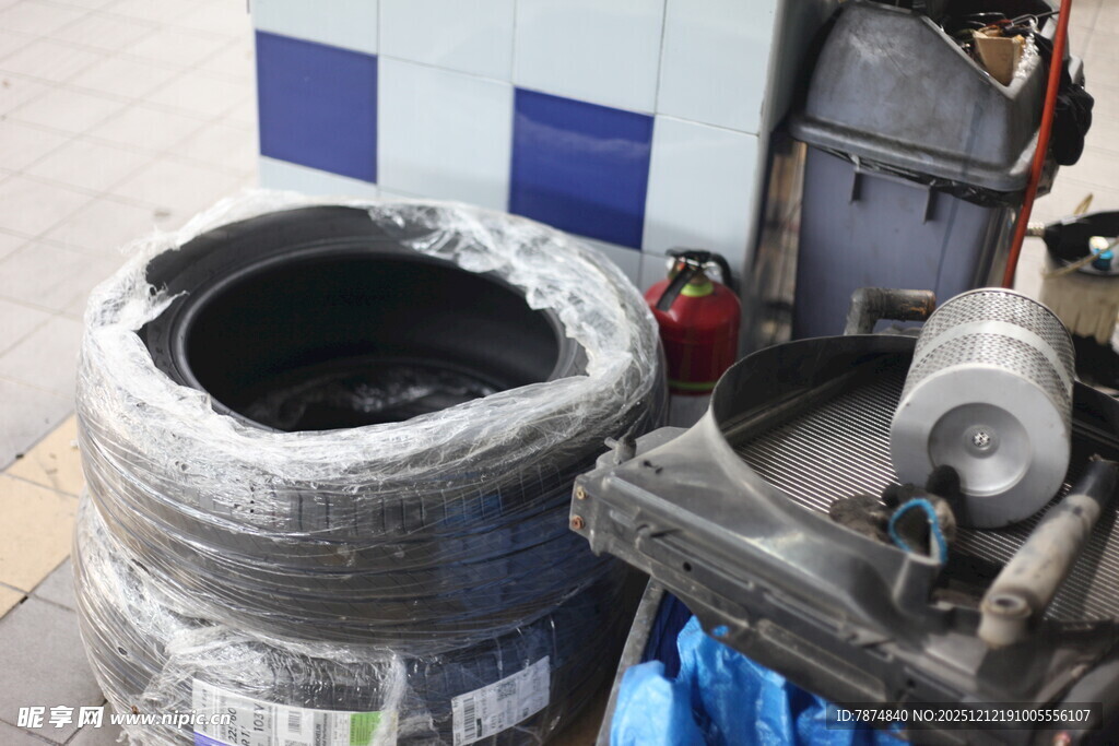 汽车轮胎及维修配件