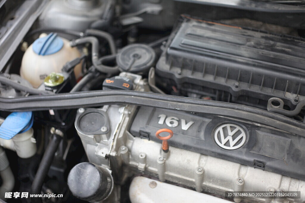 大众汽车发动机特写