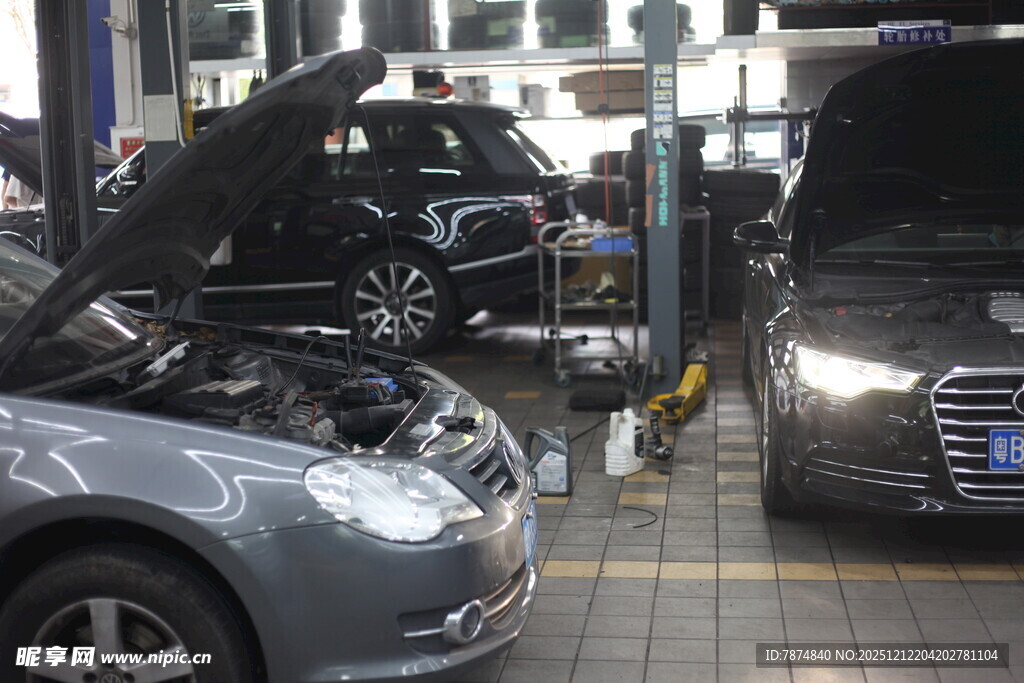 汽车维修车间内景