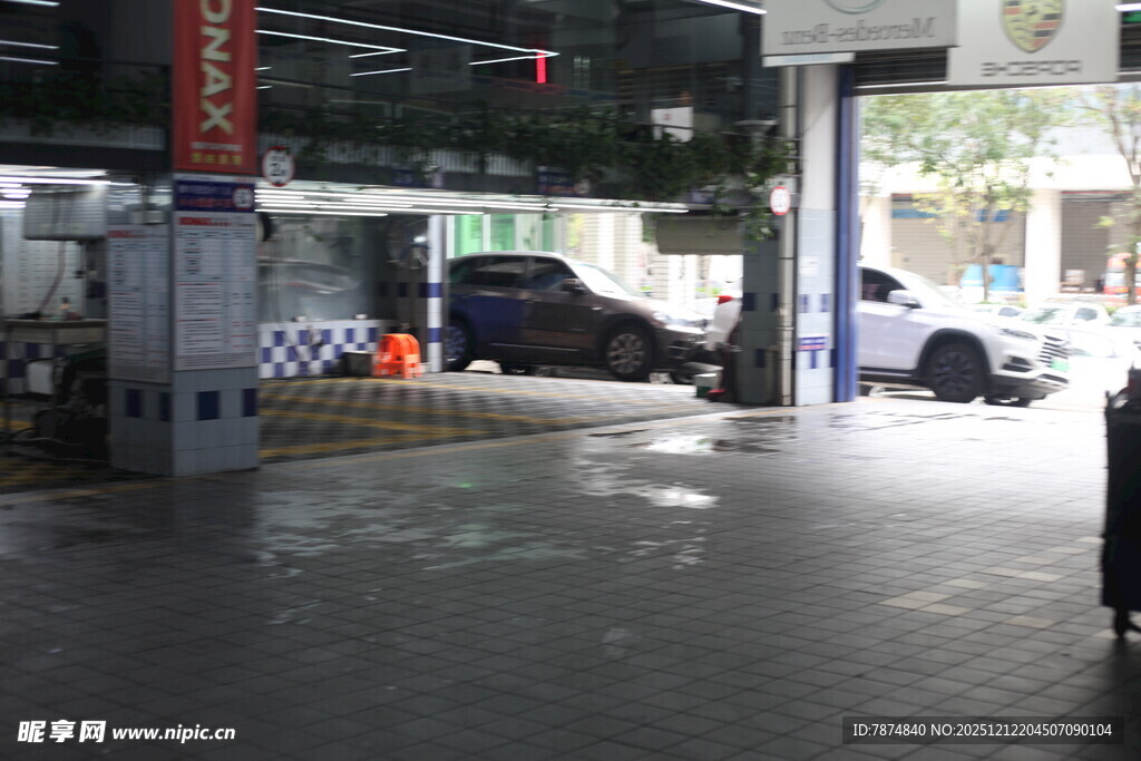 停车场入口场景