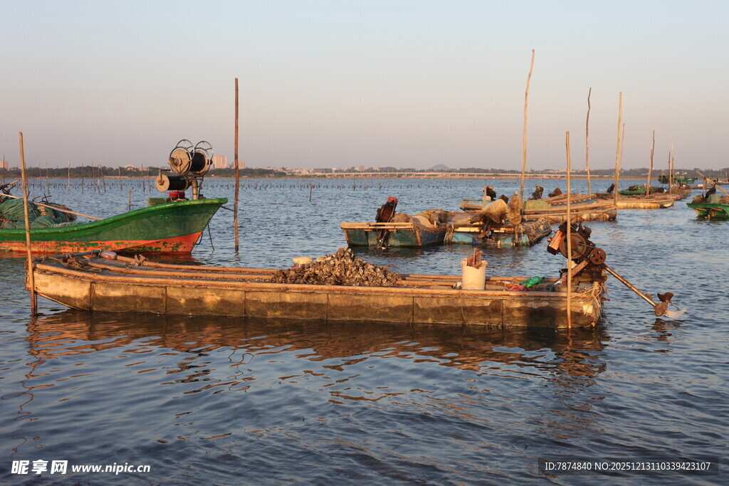 水上渔船场景