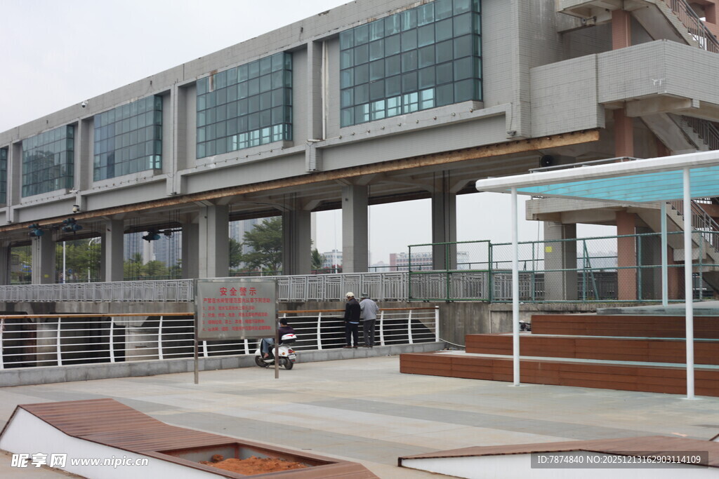 现代风格户外建筑空间