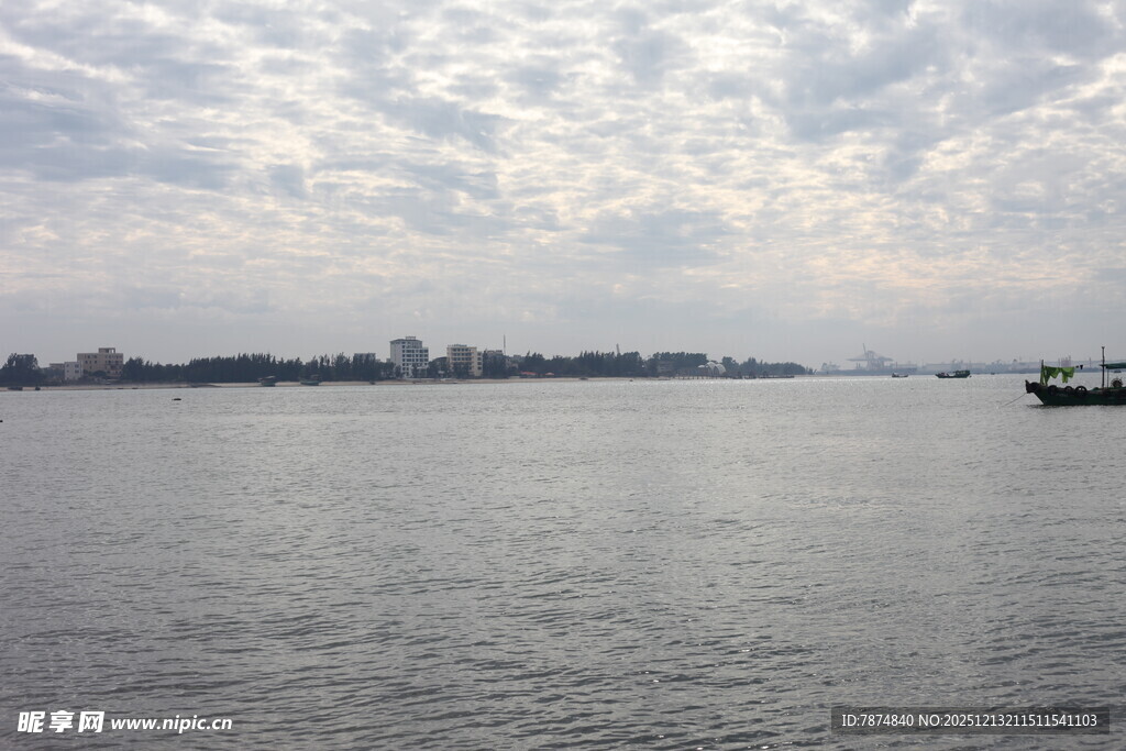 湛江海滨开阔水域风景