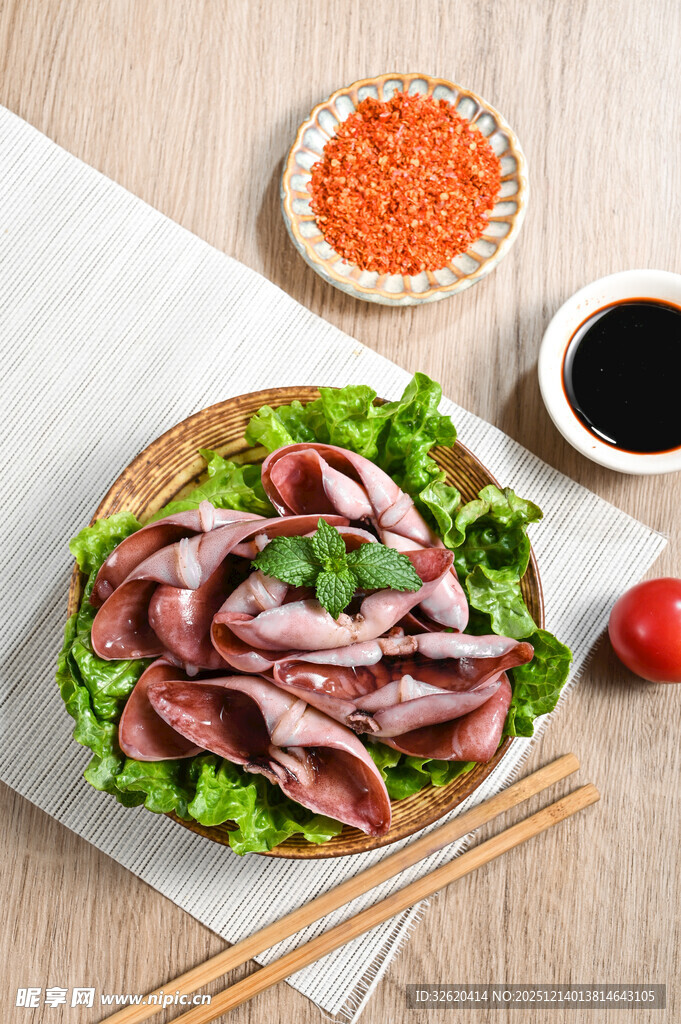 新鲜鱿鱼