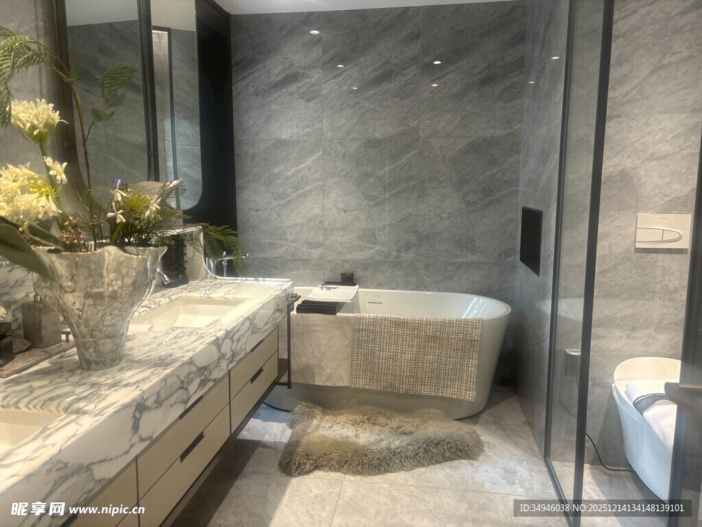 现代简约风大理石浴室