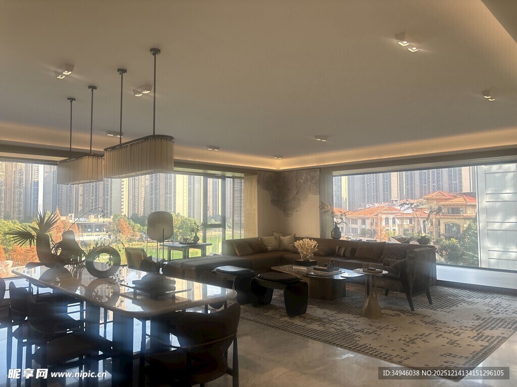 现代风格餐厅室内场景