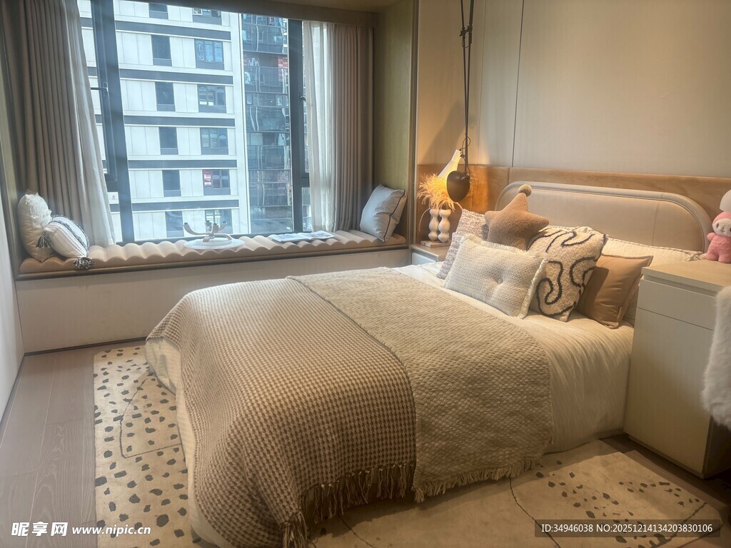 温馨现代风卧室室内场景