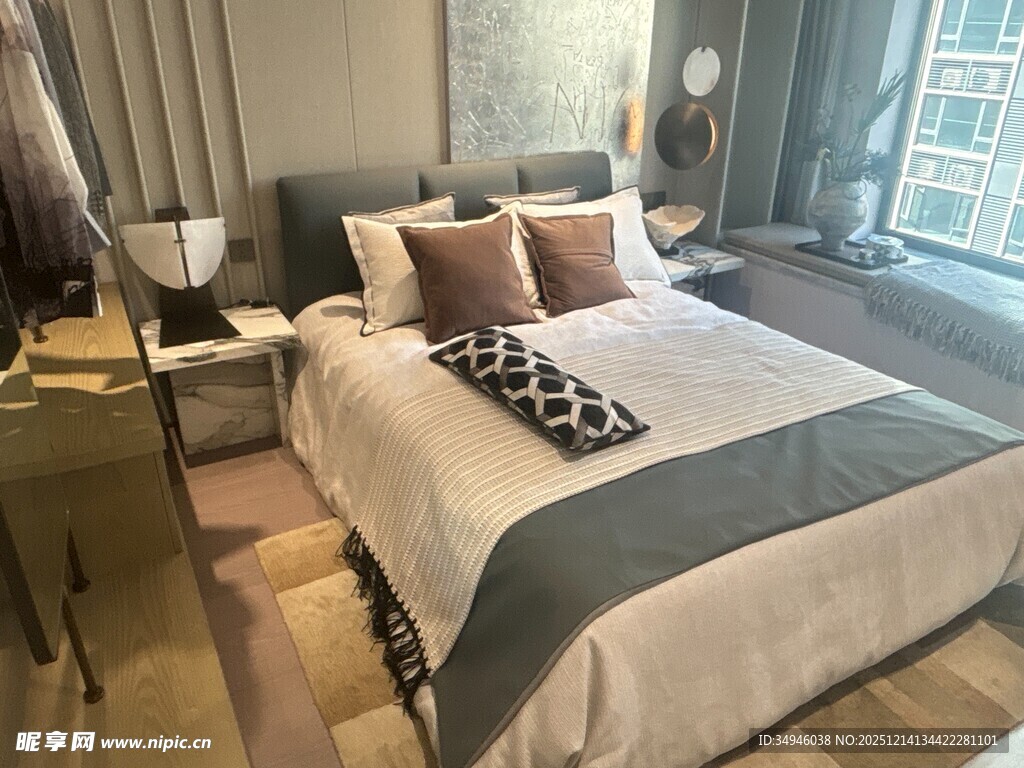 现代简约风格温馨卧室