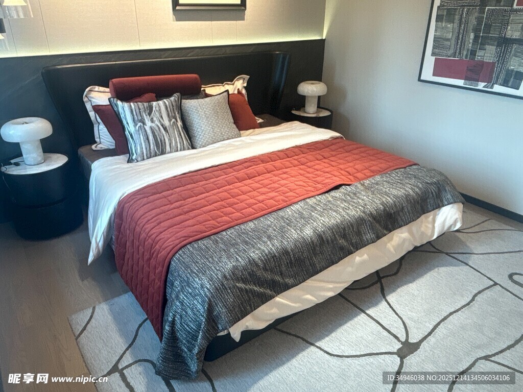 现代简约风格温馨卧室一角