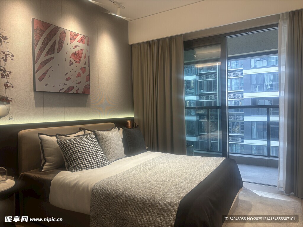 现代简约风格温馨卧室