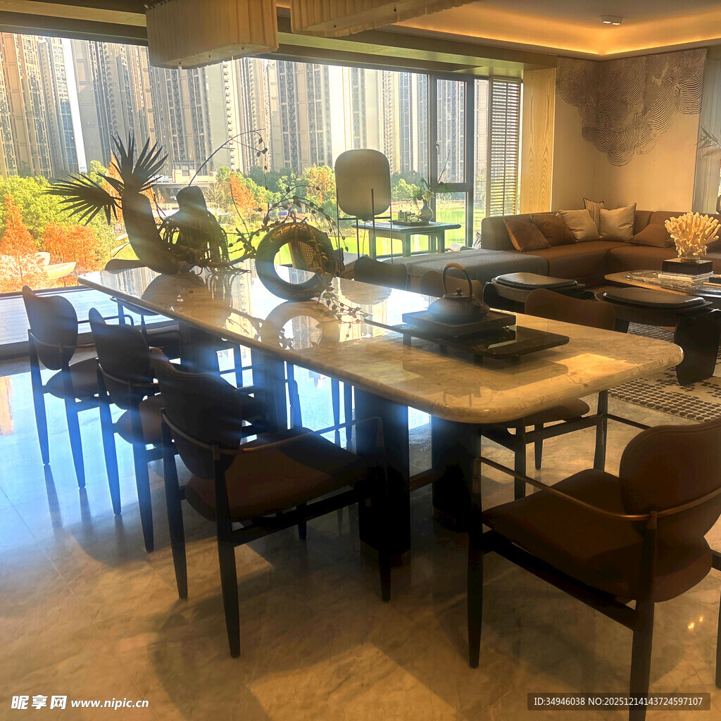 现代风格豪华餐厅室内场景