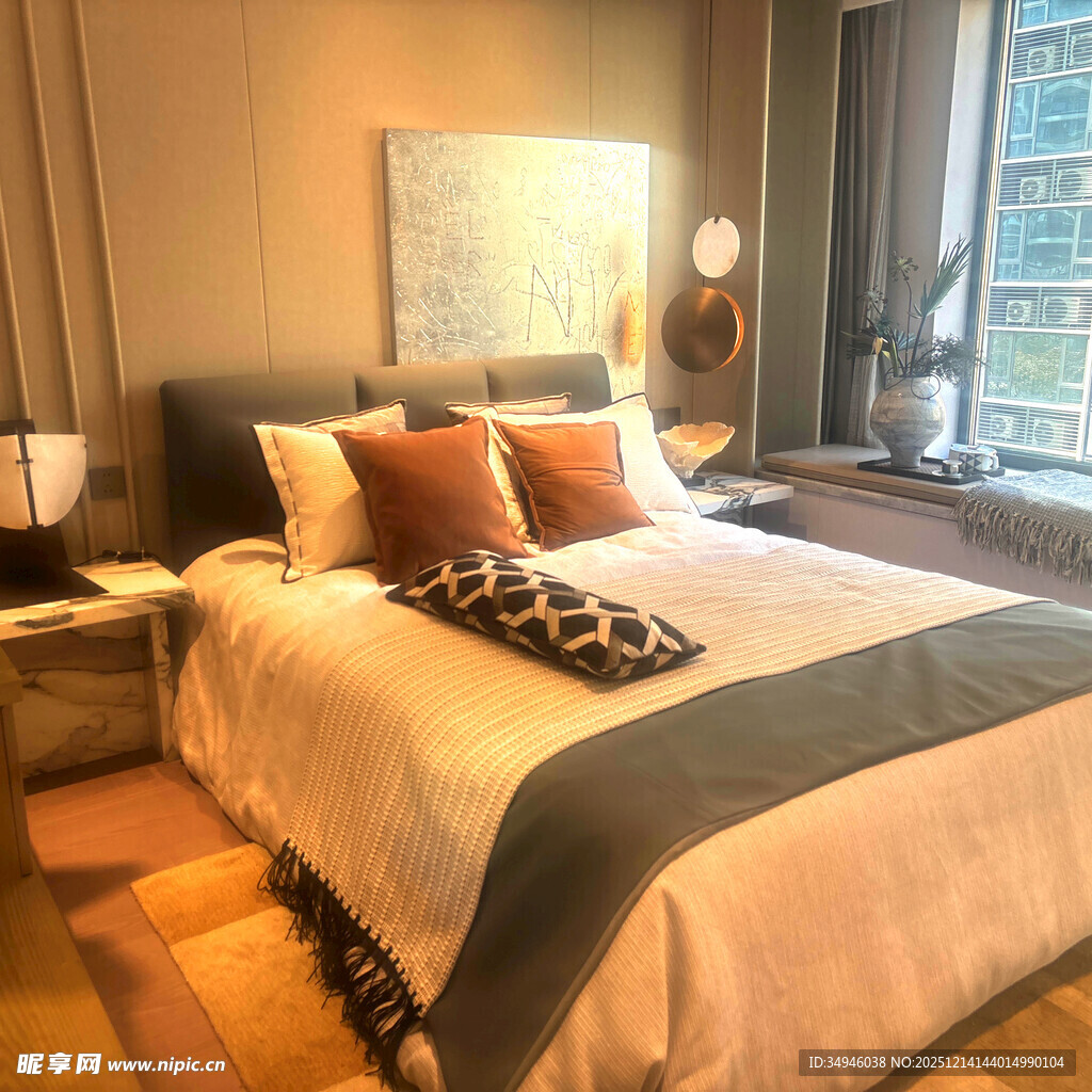 现代简约风格温馨卧室