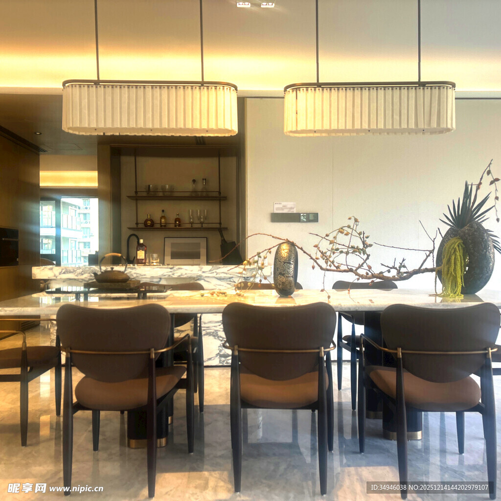 现代简约风餐厅室内场景