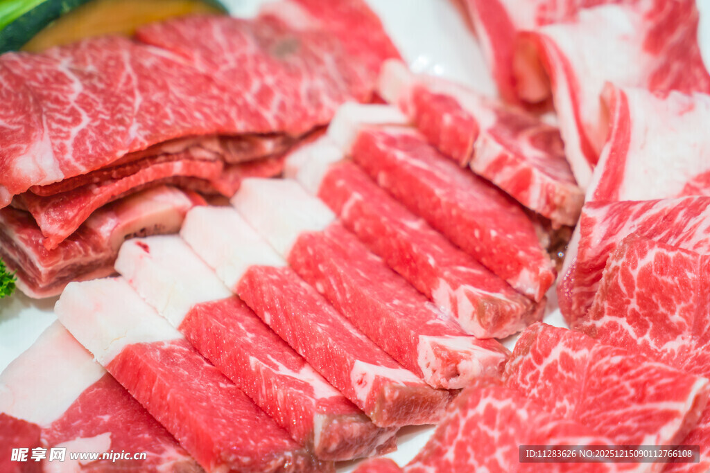新鲜牛肉切片展示