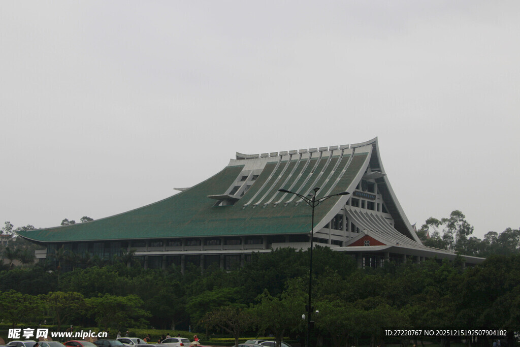 独特屋顶设计大型建筑 厦门大学