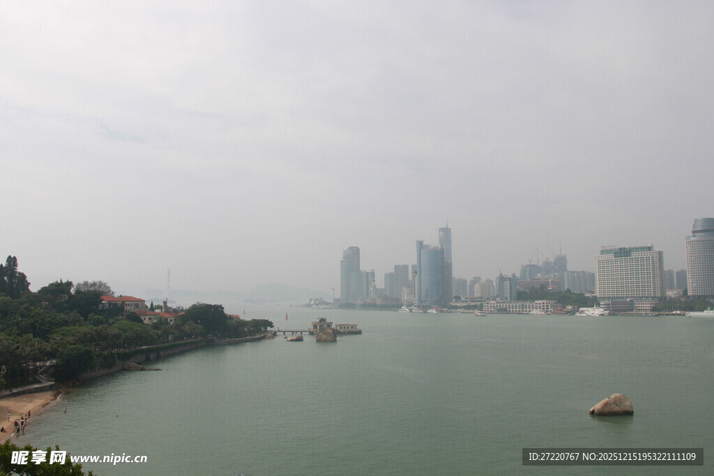 厦门滨海城市景观远眺