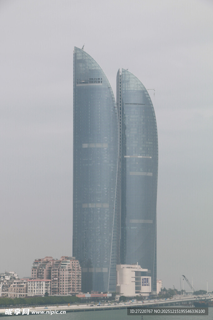 厦门双塔摩天大楼