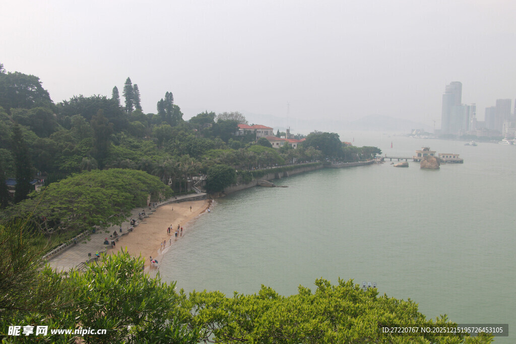 厦门鼓浪屿海滨风光  