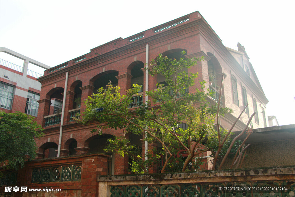 厦门鼓浪屿复古红砖建筑 