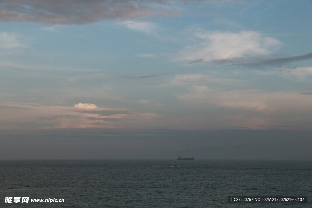 厦门鼓浪屿海上暮色天空美景