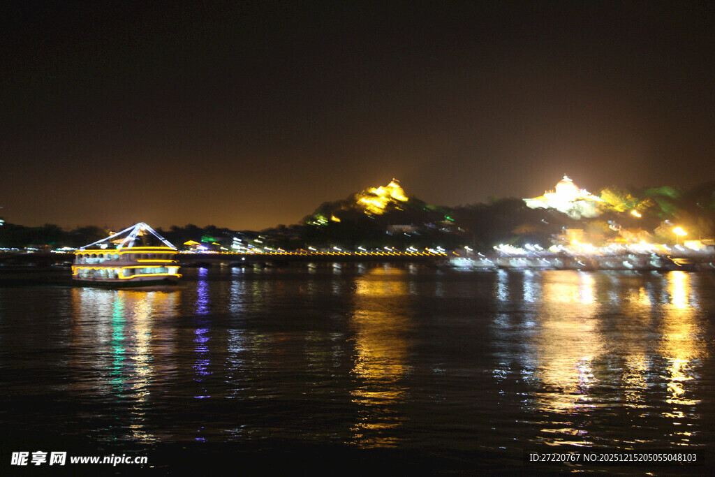 夜晚河畔璀璨灯光夜景 厦门