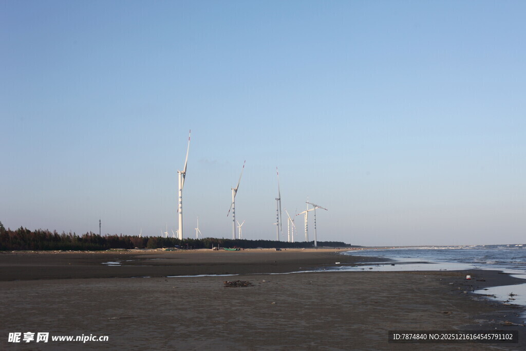 海边风车景观