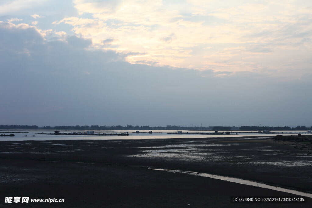 海边日暮景色