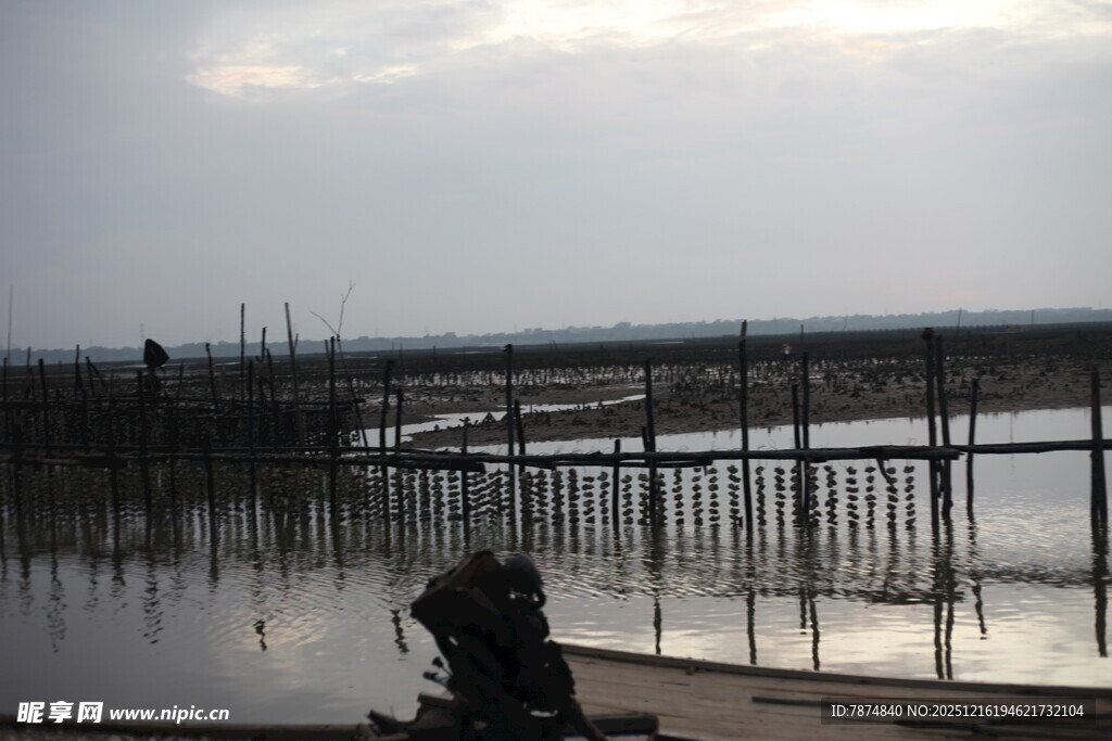 水上渔排景观