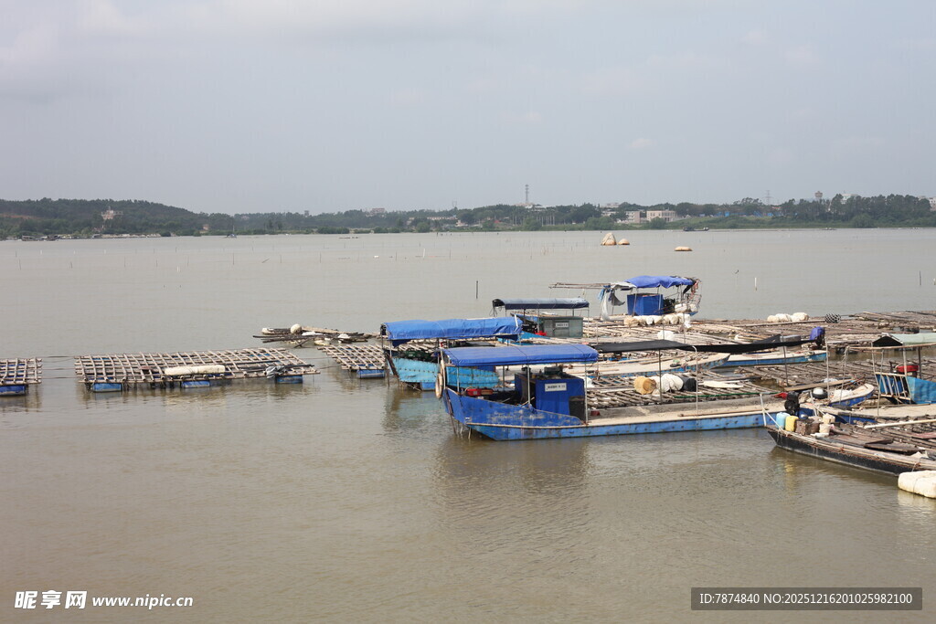 水上蓝色蚝排设备场景