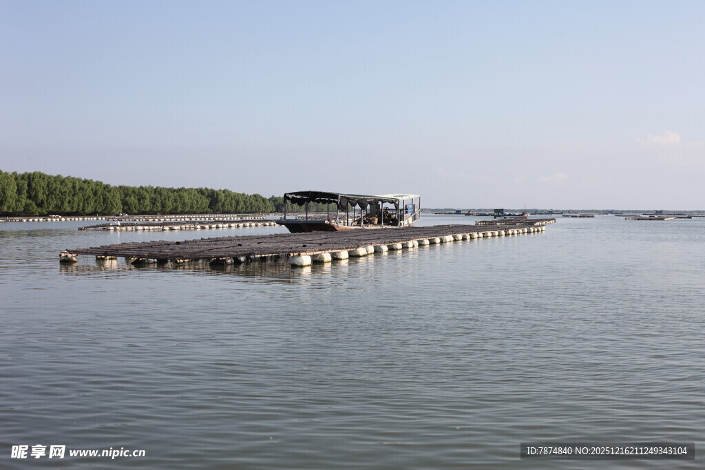 水上养殖设施景观