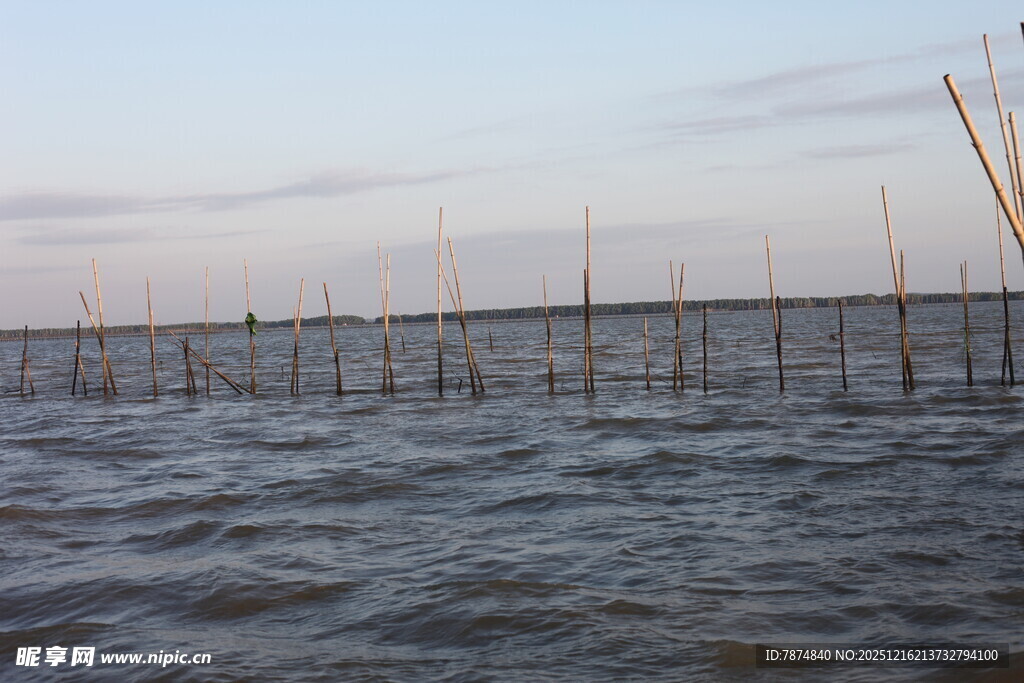 海上渔排景观