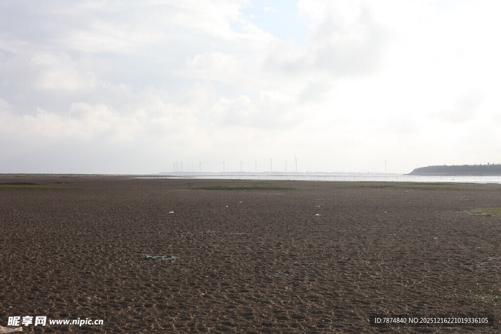 广袤田野与天际线景观