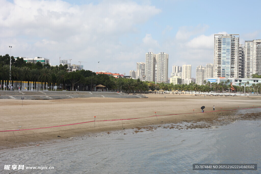 海滨城市沙滩风景