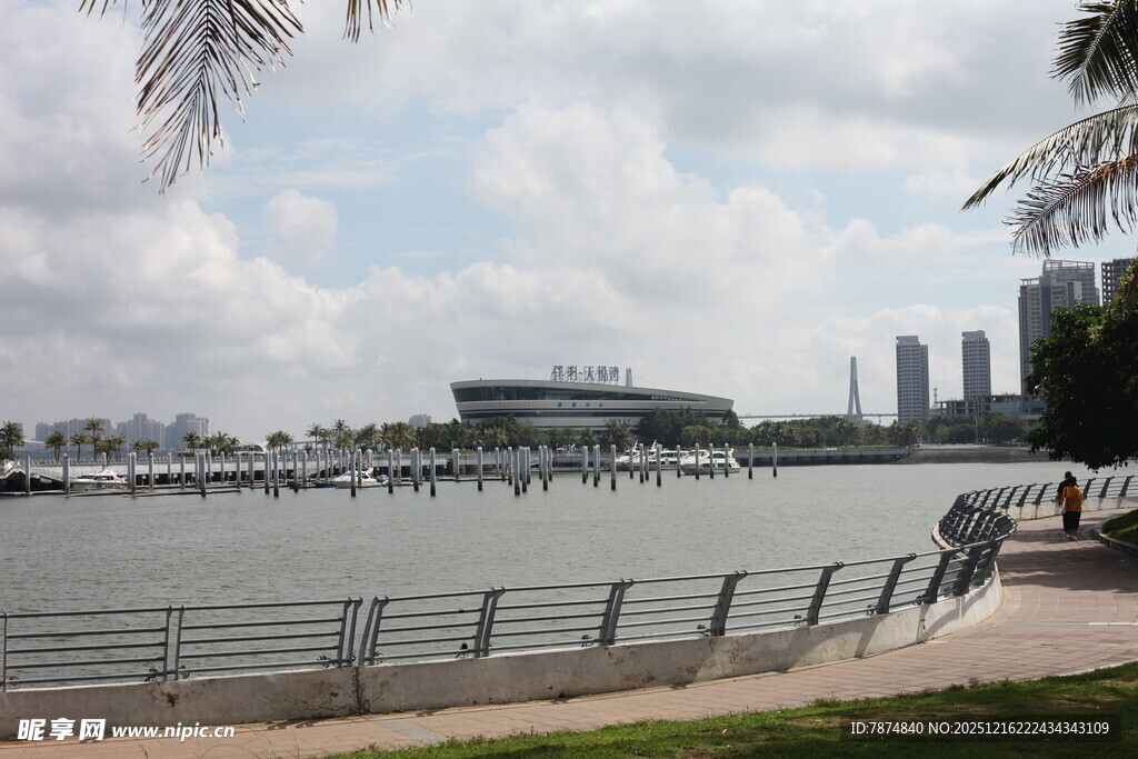 滨海城市景观临水漫步道