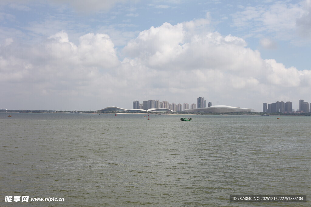 海上城市景观远景